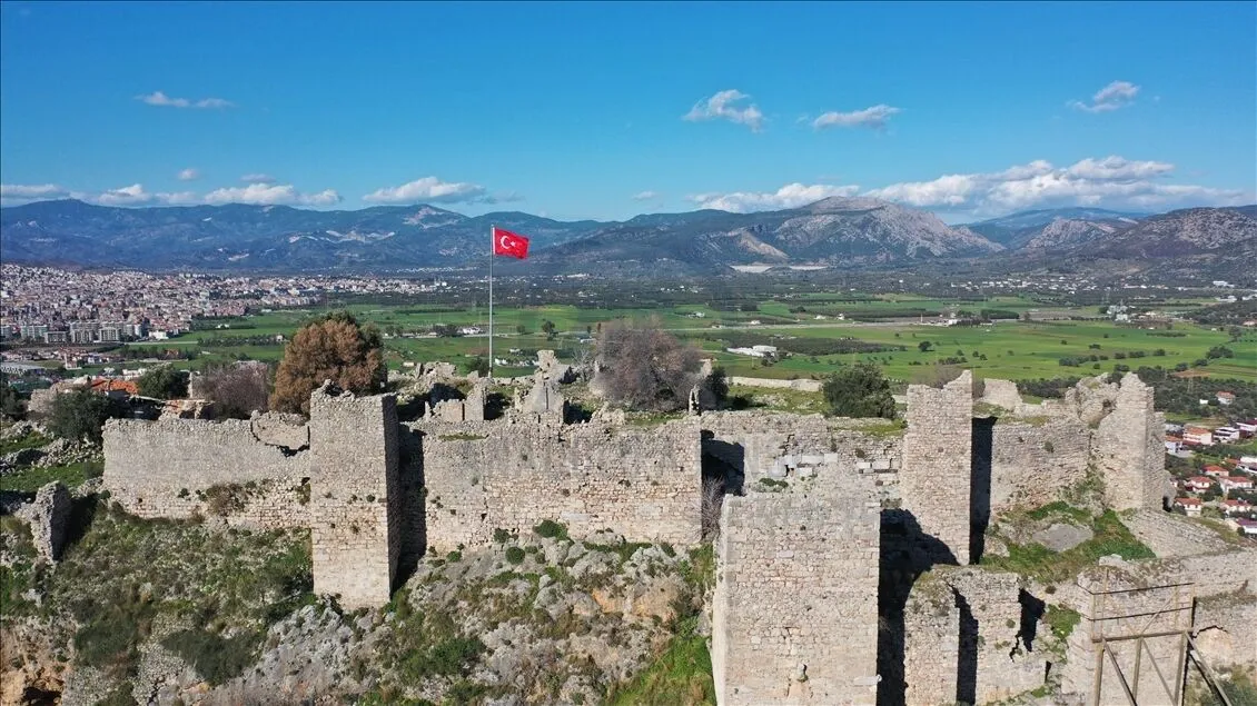Beçin Kalesi